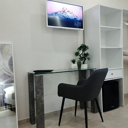 Agatha Modern Elegant Rooms SantʼAgata di Militello Exterior foto