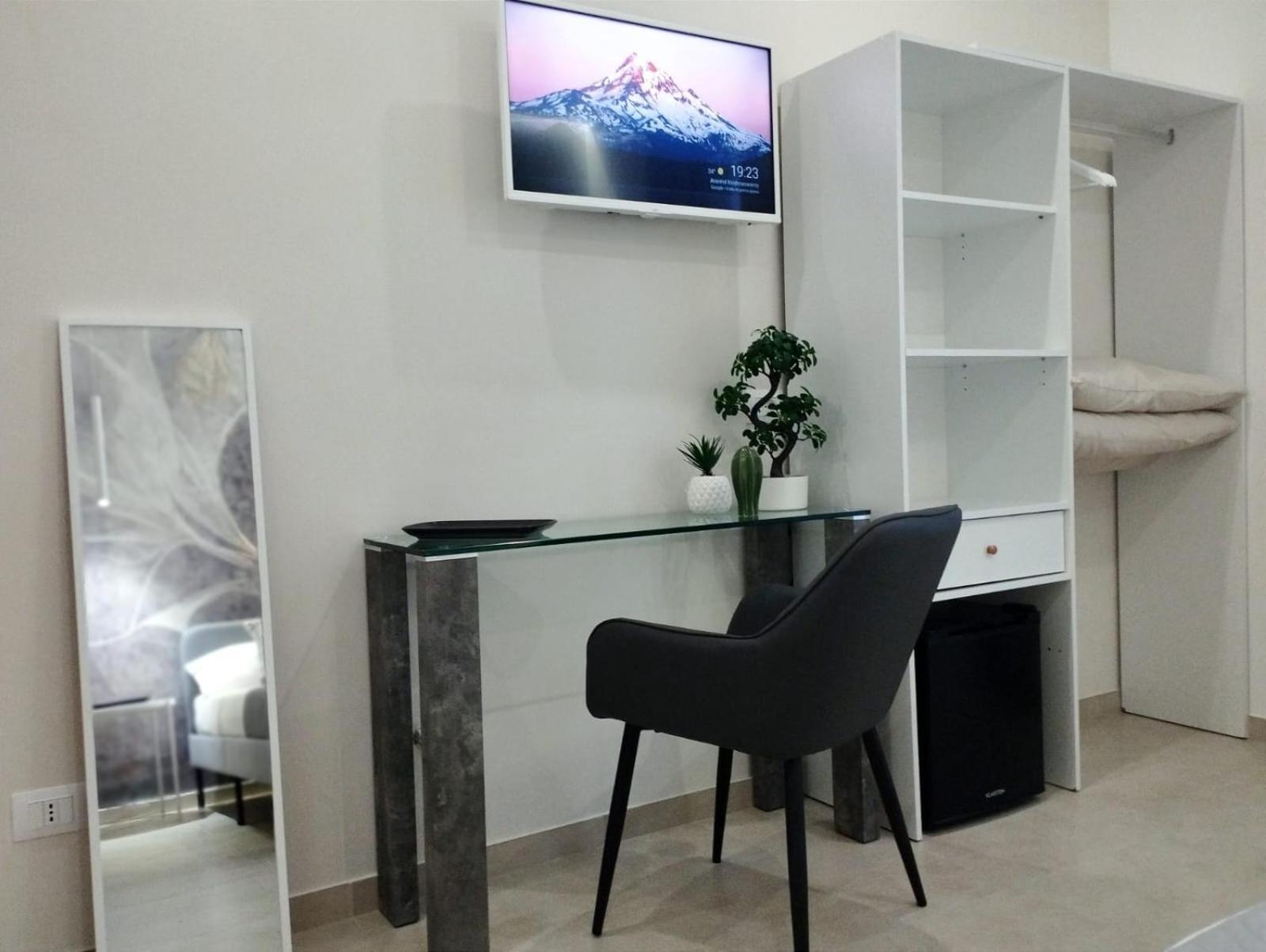 Agatha Modern Elegant Rooms SantʼAgata di Militello Exterior foto
